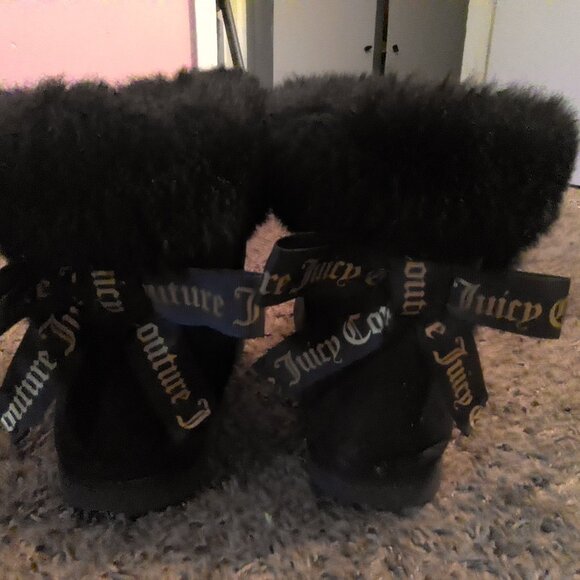 Juicy Couture Black Faux Fur Bow Winter Boots – Women’s 8.5 - Picture 2 of 4